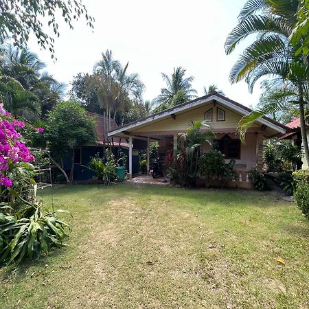 Garden Bungalow Resort Thai Mueang Bagian luar foto
